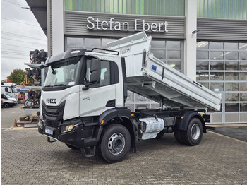 شاحنة قلاب IVECO X-WAY