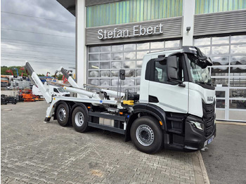 شاحنة قلاب IVECO X-WAY