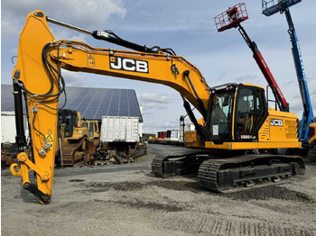 حفار زحاف JCB 220X
