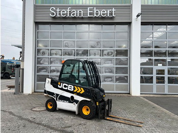 رافعة تلسكوبية JCB