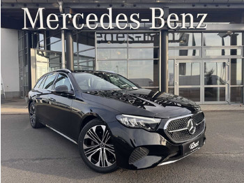 سيارة MERCEDES-BENZ