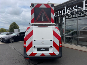 ميكروباص Mercedes-Benz Vito 111 CDI Tourer Begleitfahrzeug BF3+ / WVZ: صورة 2