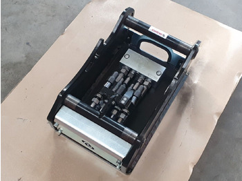 قارنة توصيل هيدروليكي OilQuick OQ45-5 Adapterplatte für Westtech &mehr: صورة 4