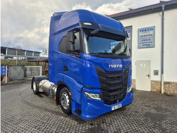 وحدة جر IVECO S-WAY