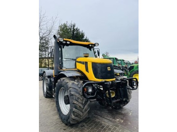 جرار JCB