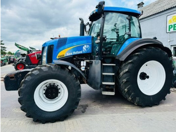 جرار NEW HOLLAND T8000