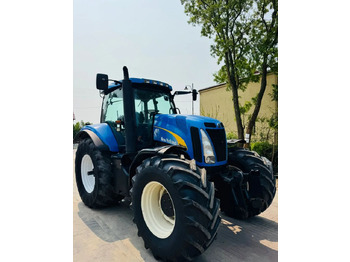 جرار NEW HOLLAND T8040