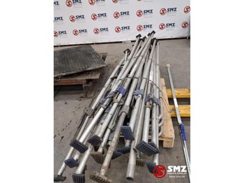 آلات البناء