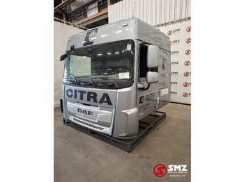 الكابينة والداخلية DAF XF 106