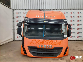 الكابينة والداخلية IVECO Stralis