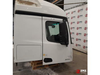 الكابينة والداخلية - شاحنة Mercedes-Benz Occ cabine RHD Mercedes: صورة 4 الكابينة والداخلية - شاحنة Mercedes-Benz Occ cabine RHD Mercedes: صورة 4