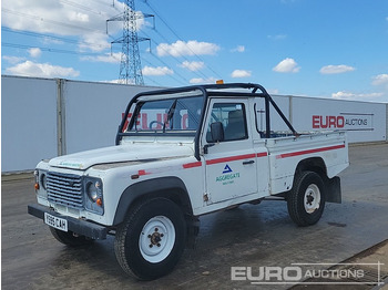 شاحنة البيك أب LAND ROVER