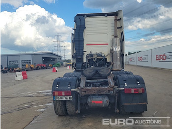 وحدة جر 2006 Volvo FH520: صورة 4