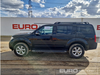 سيارة دفع رباعي 2009 Nissan Pathfinder: صورة 2
