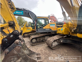 حفار زحاف VOLVO EC300EL