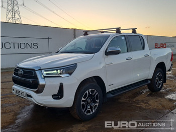 شاحنة البيك أب TOYOTA Hilux