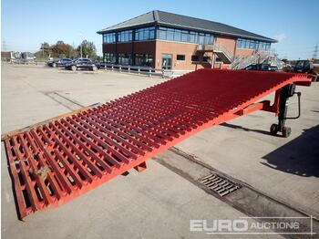 معدات المناولة Loading Ramp: صورة 1