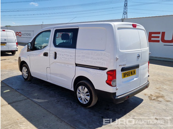 شاحنة التوصيل Nissan NV200: صورة 3