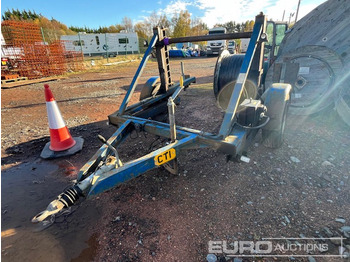 مقطورة لنقل المعدات