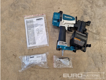 معدات الورش Unused Makita AN454  Pneumatic Nailer (Body Only): صورة 2