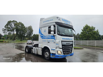 وحدة جر DAF XF 105 460