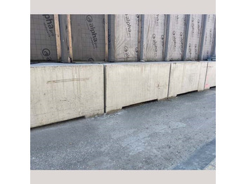 معدات البناء