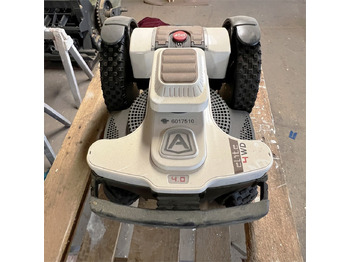 جزازة أعشاب الحدائق