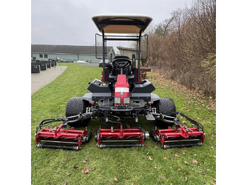 جزازة أعشاب الحدائق