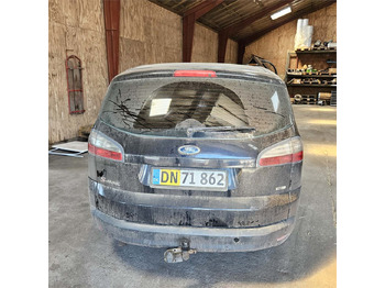 سيارة دفع رباعي Ford S-Max: صورة 3