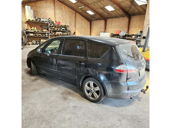 سيارة دفع رباعي Ford S-Max: صورة 4