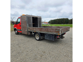 شاحنات مسطحة Iveco Stralis C35: صورة 3