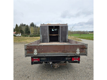 شاحنات مسطحة Iveco Stralis C35: صورة 4