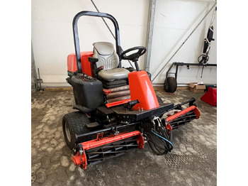 جزازة أعشاب الحدائق