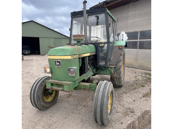 جرار John Deere 2140: صورة 4