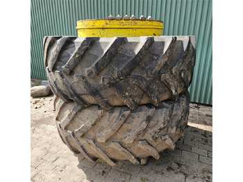 جرار JOHN DEERE