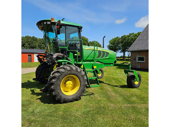 حصادة JOHN DEERE W Series
