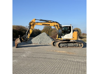 حفار زحاف LIEBHERR R 914