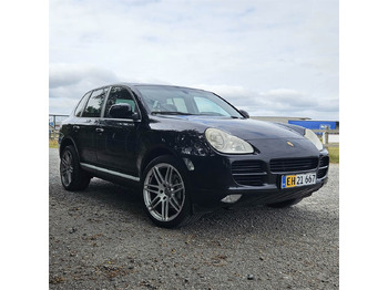 سيارة دفع رباعي PORSCHE