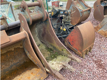 بكت حفار ARDEN EQUIPMENT
