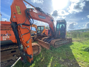 حفار زحاف DOOSAN DX140LCR-5
