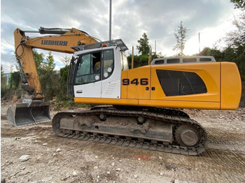 حفار زحاف LIEBHERR R 946