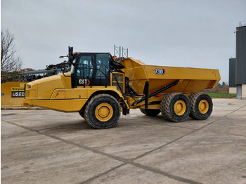 شاحنة قلاب مفصلية CATERPILLAR 730