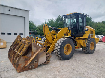 اللودر بعجل CATERPILLAR 930M