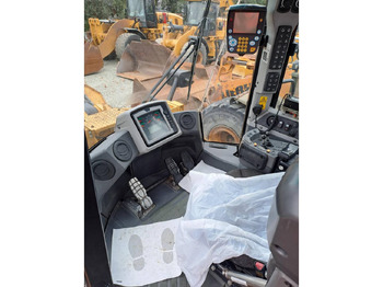 اللودر بعجل CAT 972K: صورة 5 اللودر بعجل CAT 972K: صورة 5