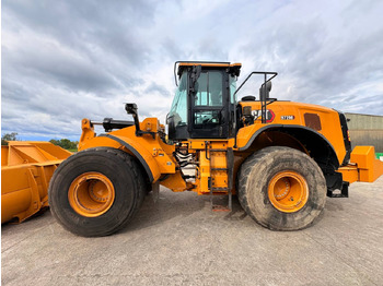 اللودر بعجل CATERPILLAR 972M