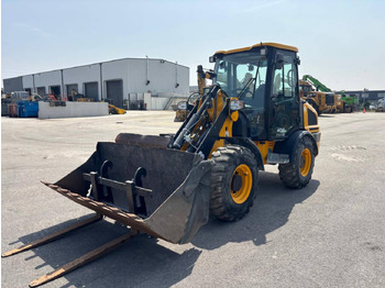 اللودر بعجل JCB 407