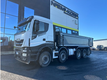شاحنة قلاب IVECO X-WAY