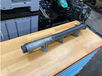 المحرك و قطع الغيار SCANIA