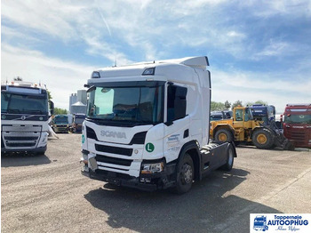 وحدة جر SCANIA P 280