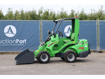 اللودر بعجل AVANT